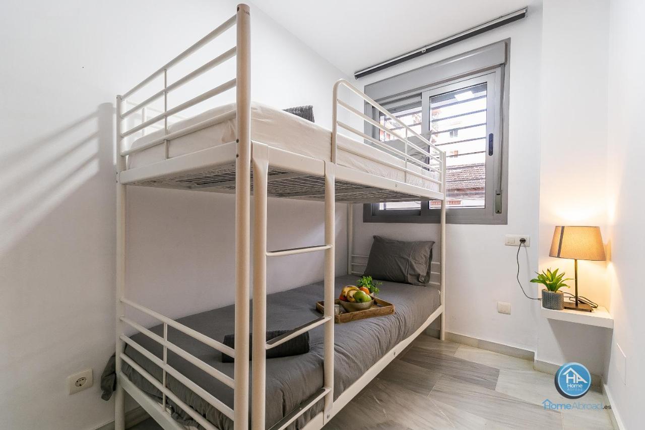Malaga Boutique Stay - Carlos Haya Area With Parking מראה חיצוני תמונה